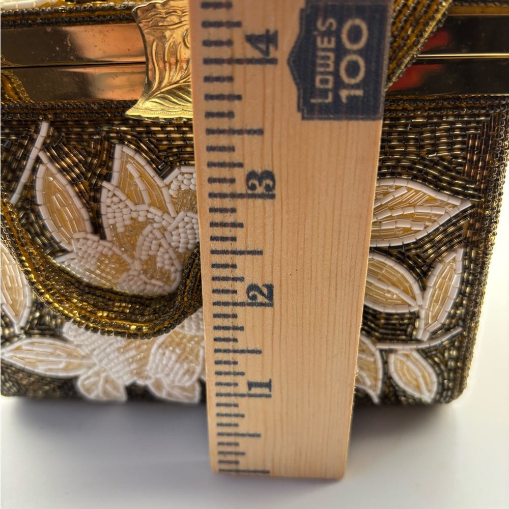 Vintage Japan Work Beaded Gold and White Floral Beaded Clutch/Box - Picture 11 of 13